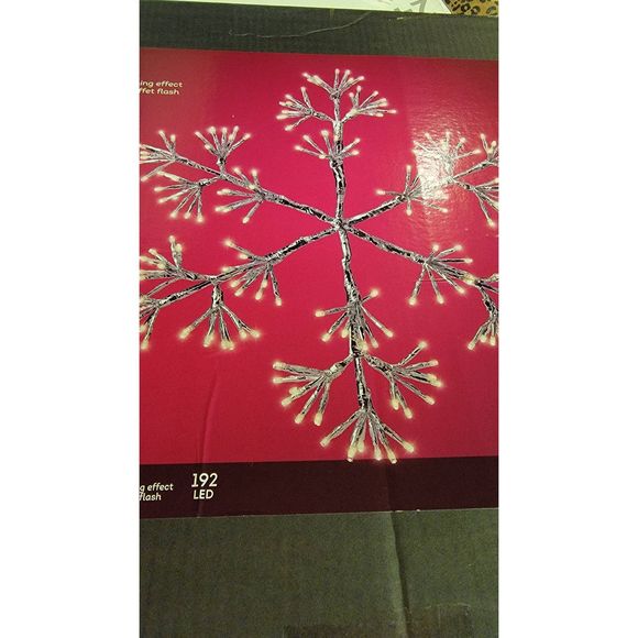 plow and hearth wreath lumineon metal frame with flashing effect - Picture 1 of 4